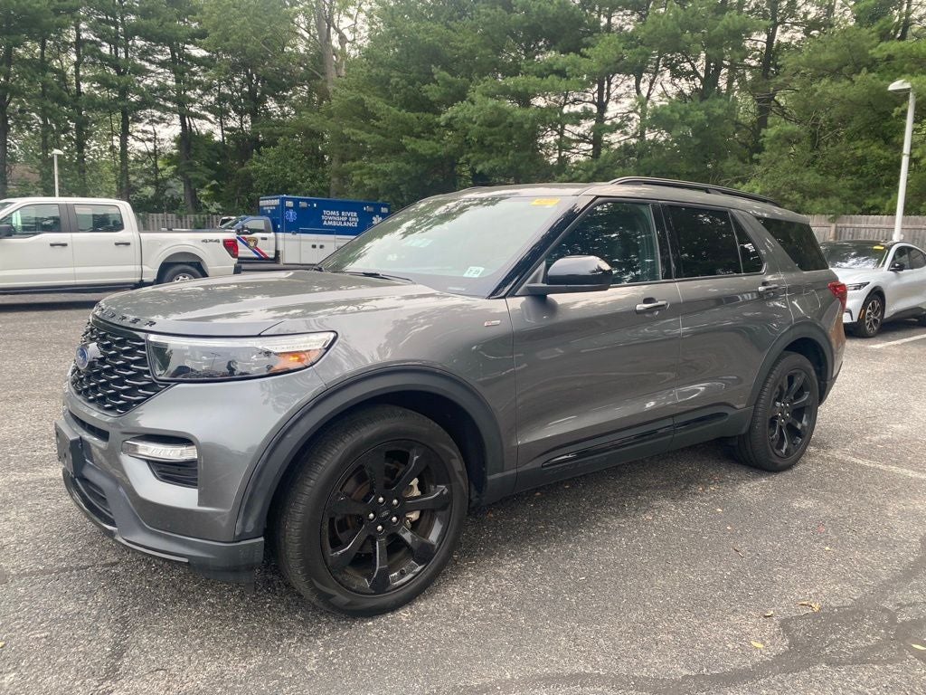 2024 Ford Explorer ST-Line