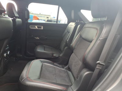 2024 Ford Explorer ST-Line