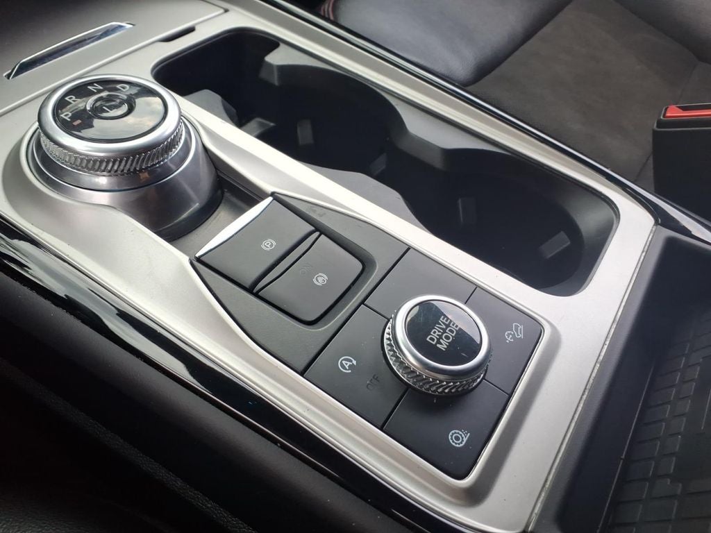 2024 Ford Explorer ST-Line