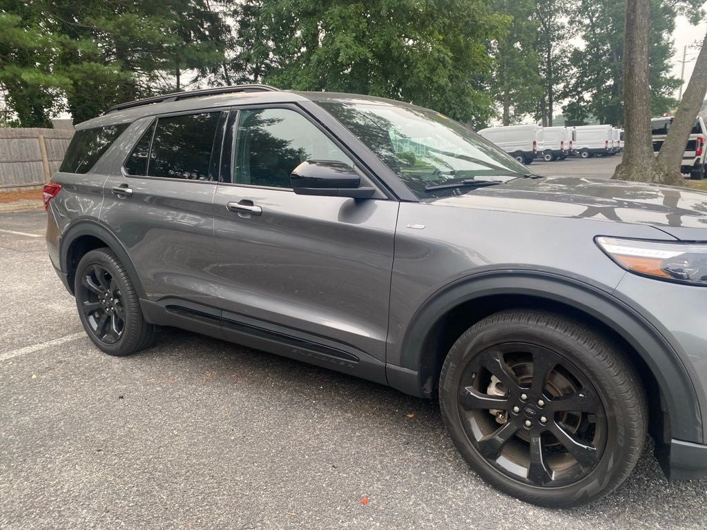 2024 Ford Explorer ST-Line