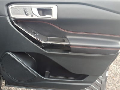 2024 Ford Explorer ST-Line