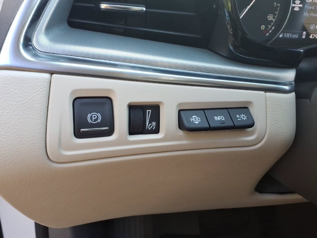 2021 Cadillac XT5 Premium Luxury