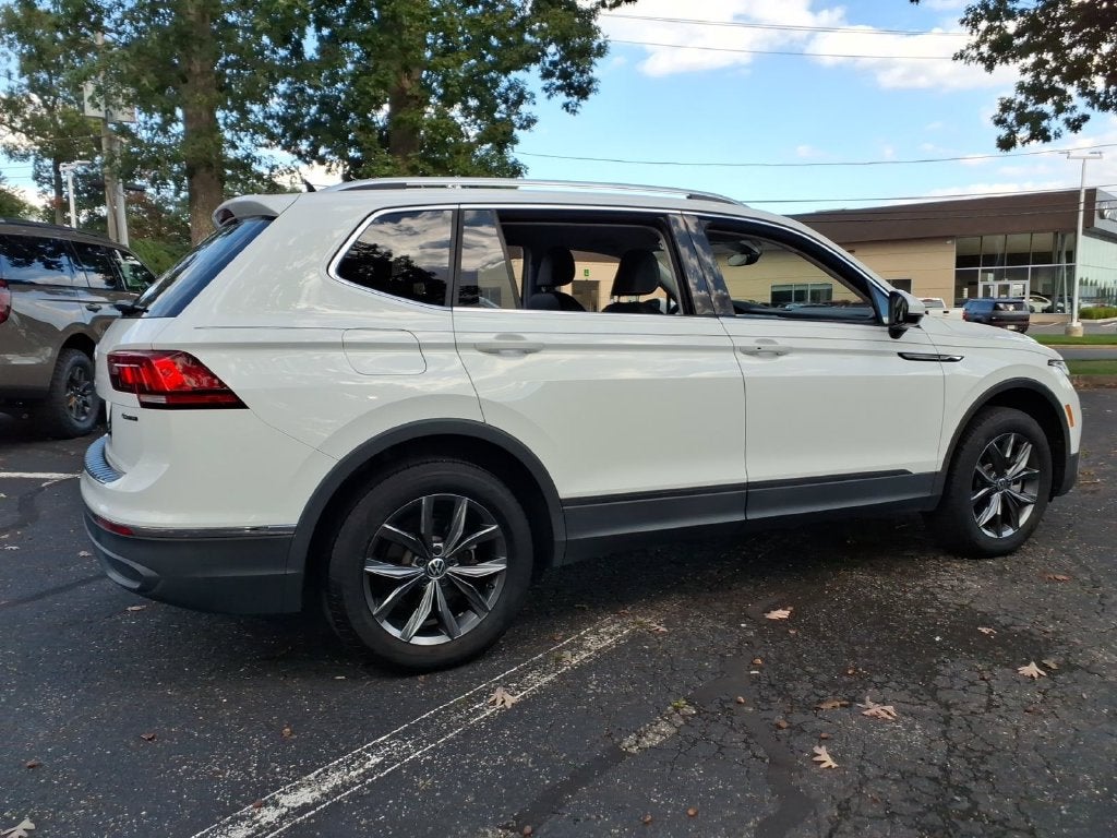 2024 Volkswagen Tiguan 2.0T SE