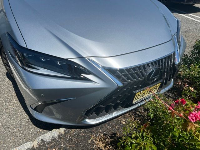 2025 Lexus ES 350 Ultra Luxury