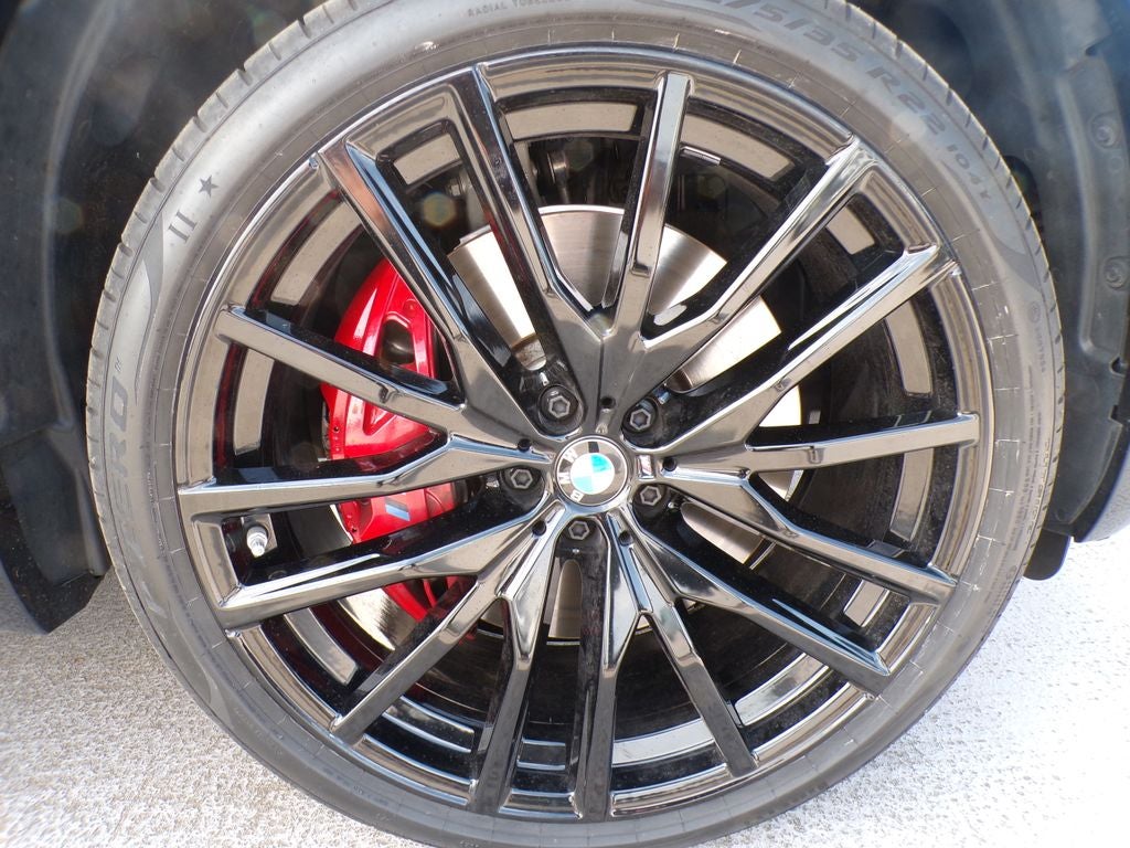 2026 BMW X5 M60i