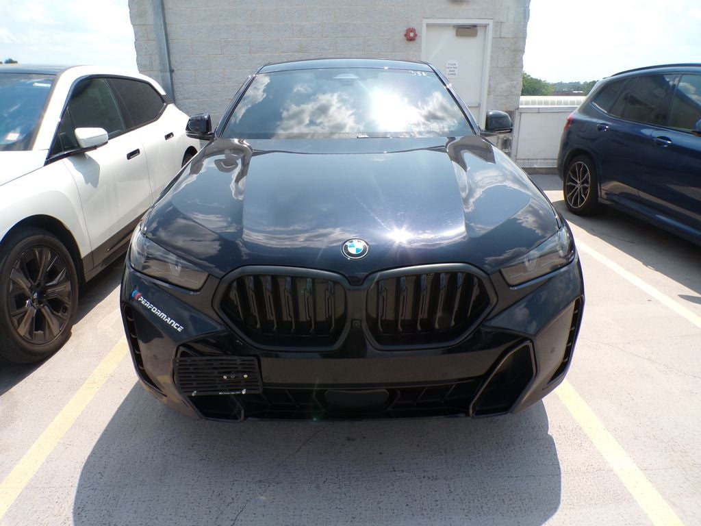 2025 BMW X6 xDrive40i