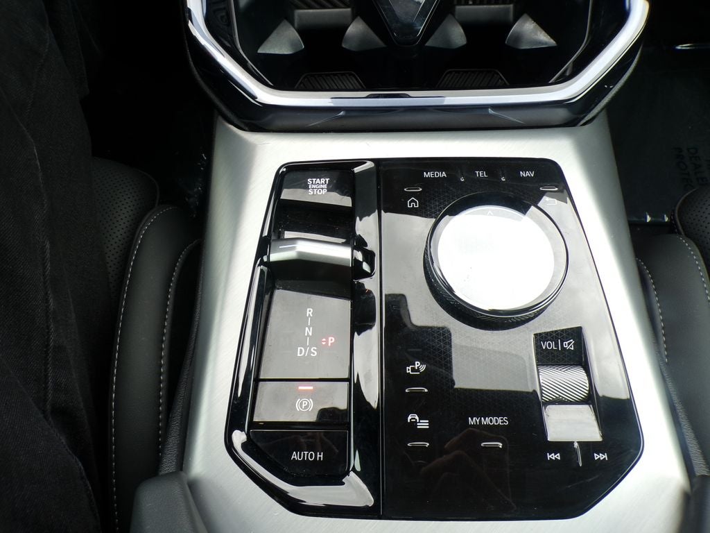 2025 BMW X3 M50 - Photo 16