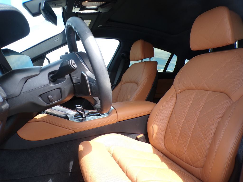 2023 BMW X6 xDrive40i