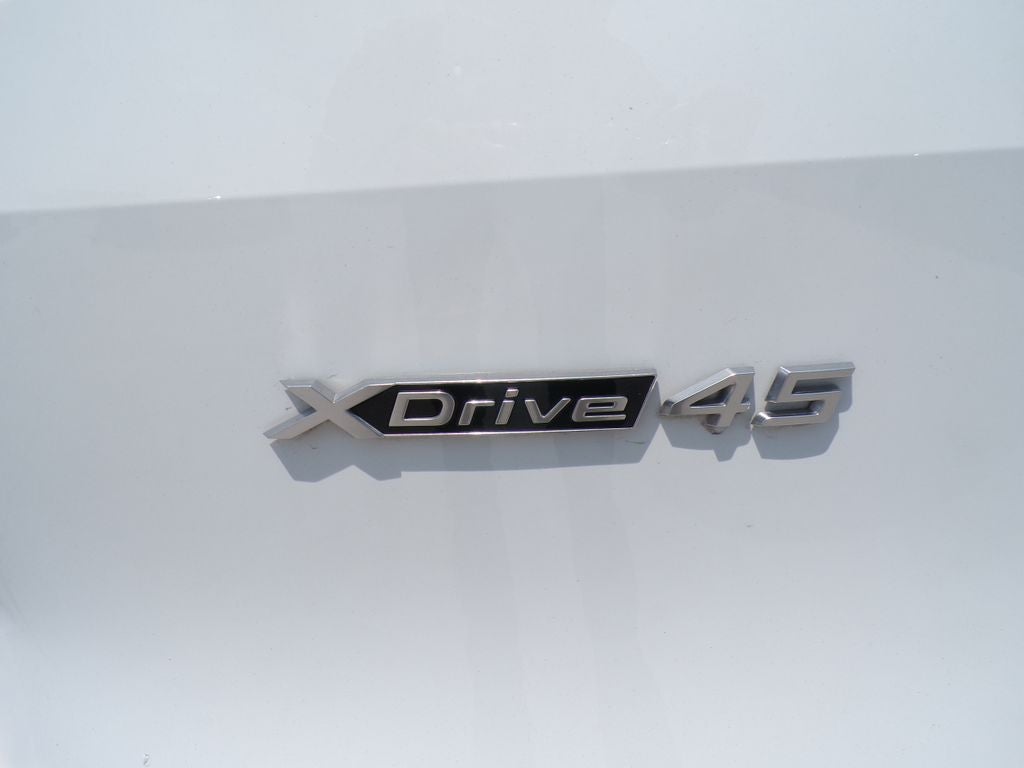 2026 BMW iX xDrive45