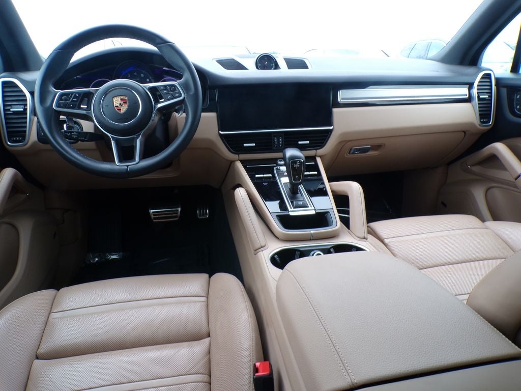 2023 Porsche Cayenne S Platinum Edition