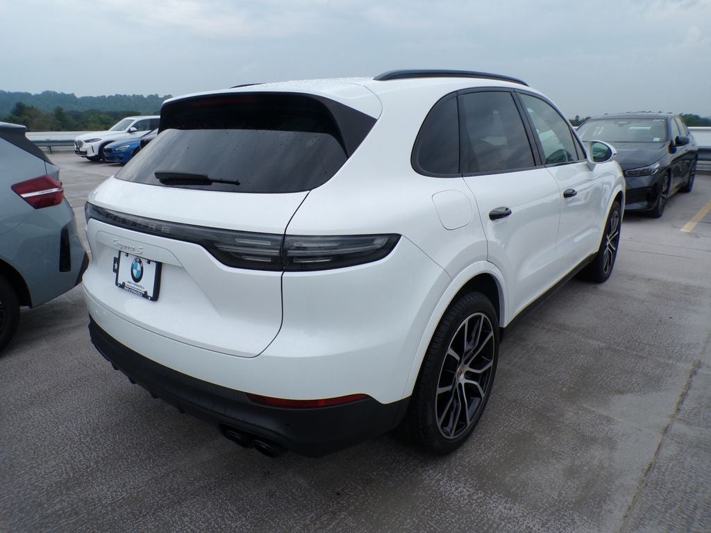 2023 Porsche Cayenne S Platinum Edition