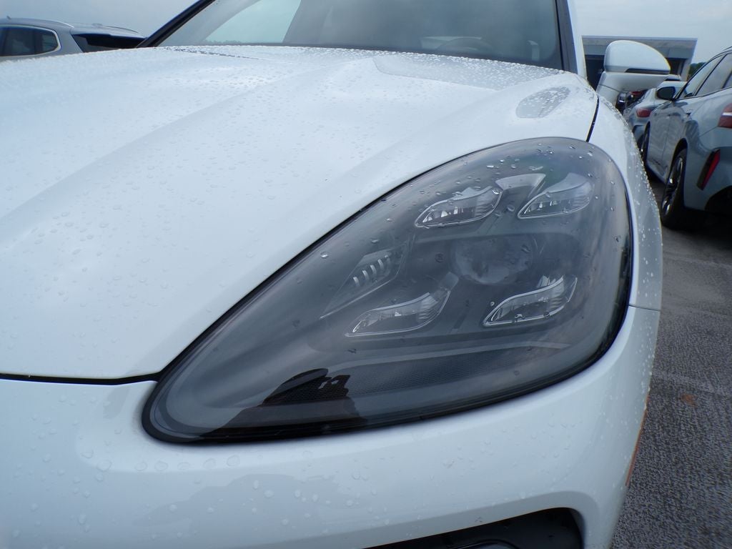 2023 Porsche Cayenne S Platinum Edition