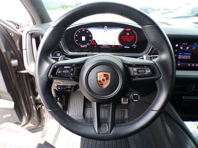 2024 Porsche Cayenne S