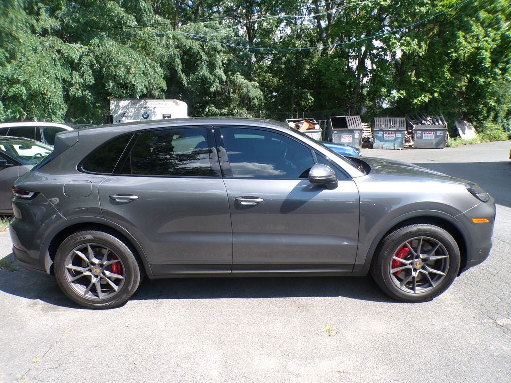 2024 Porsche Cayenne S