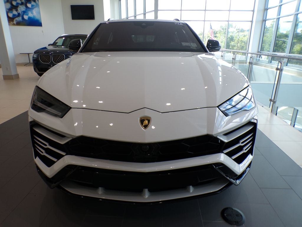 2019 Lamborghini Urus Base