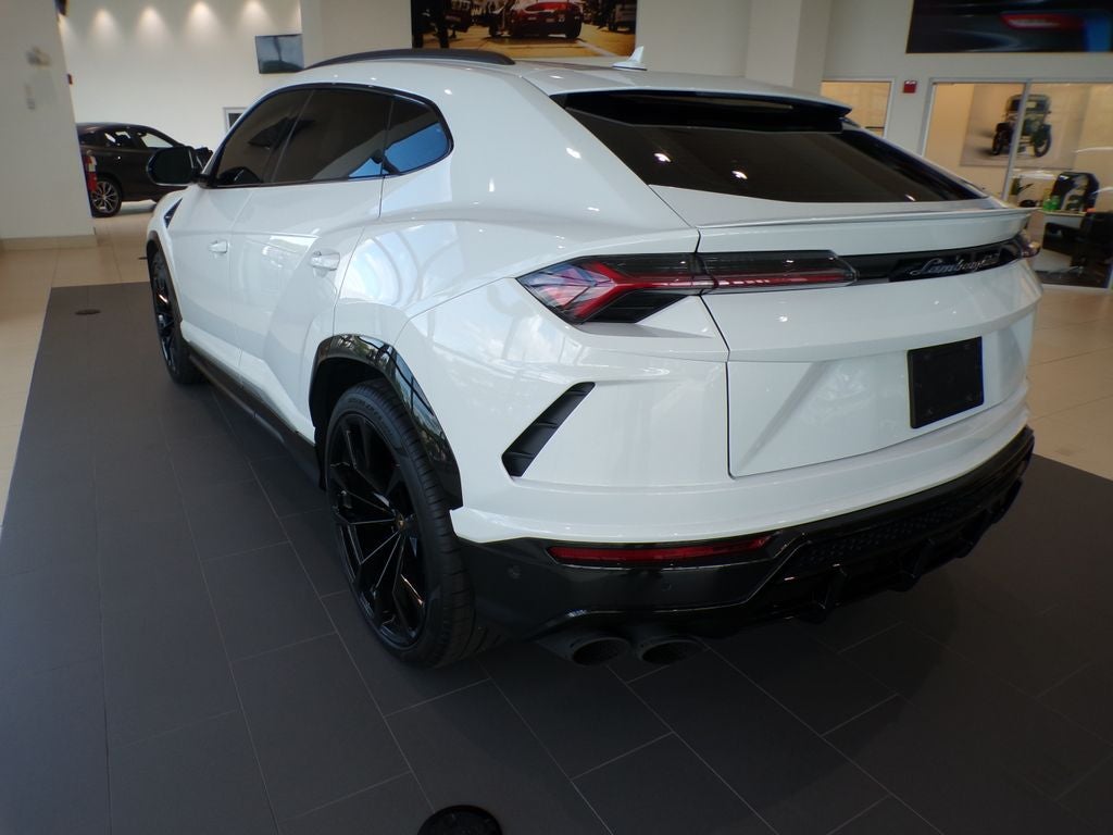 2019 Lamborghini Urus Base
