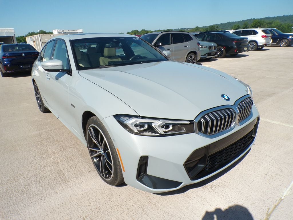 2023 BMW 330e xDrive 330e xDrive