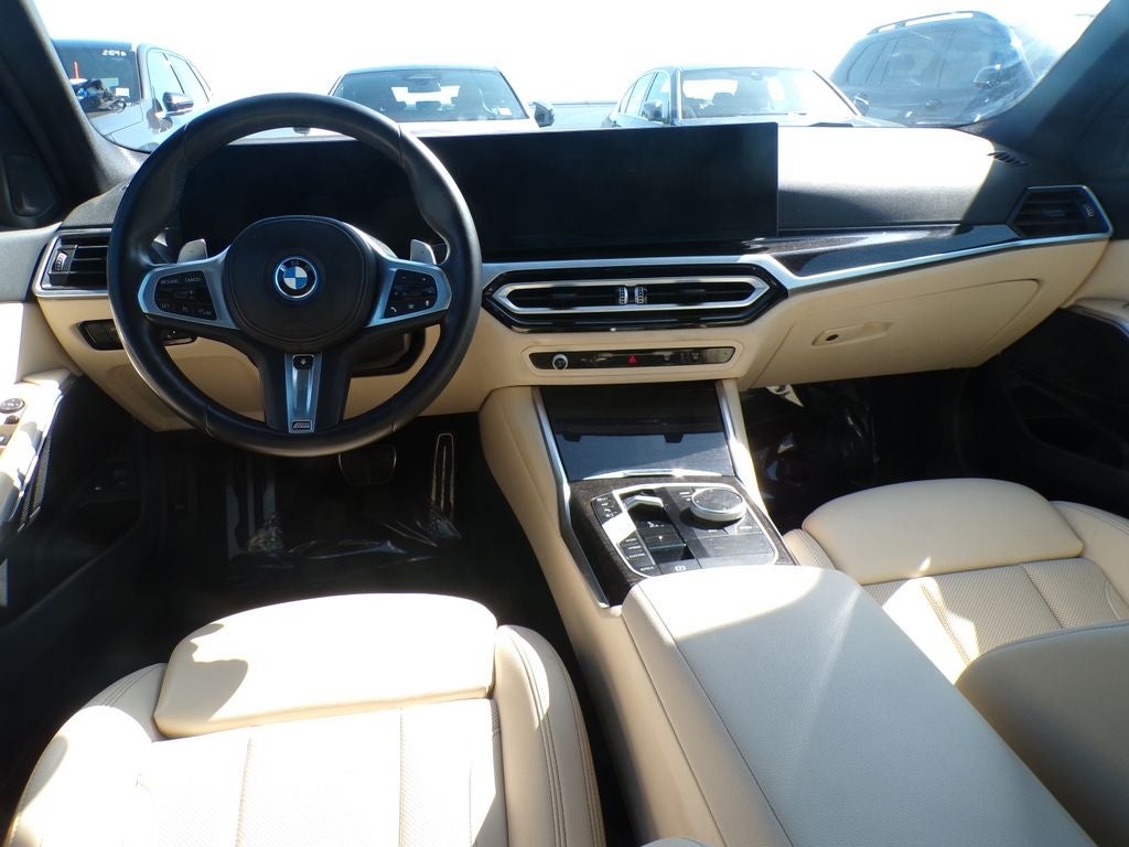 2023 BMW 330e xDrive 330e xDrive