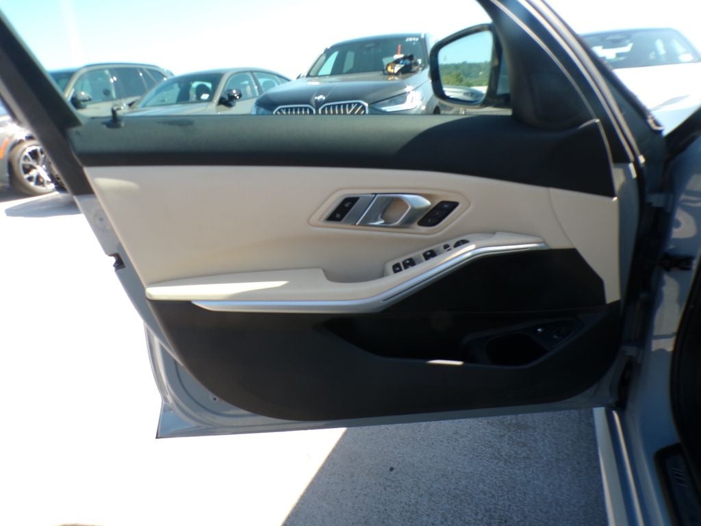 2023 BMW 330e xDrive 330e xDrive