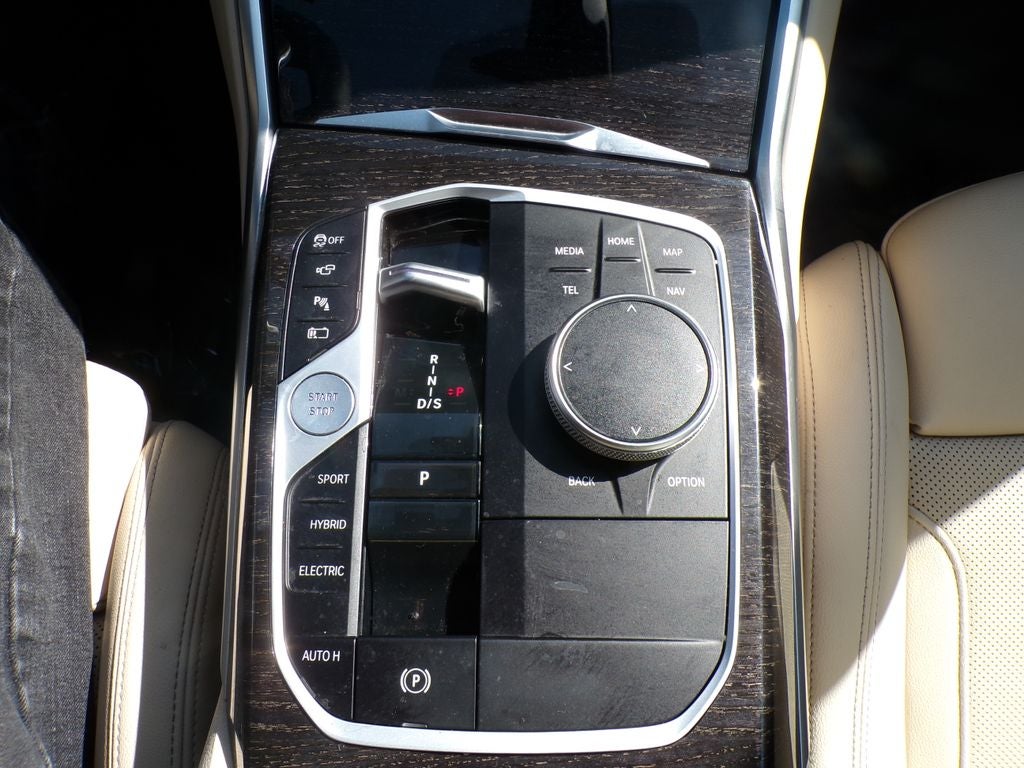 2023 BMW 330e xDrive 330e xDrive