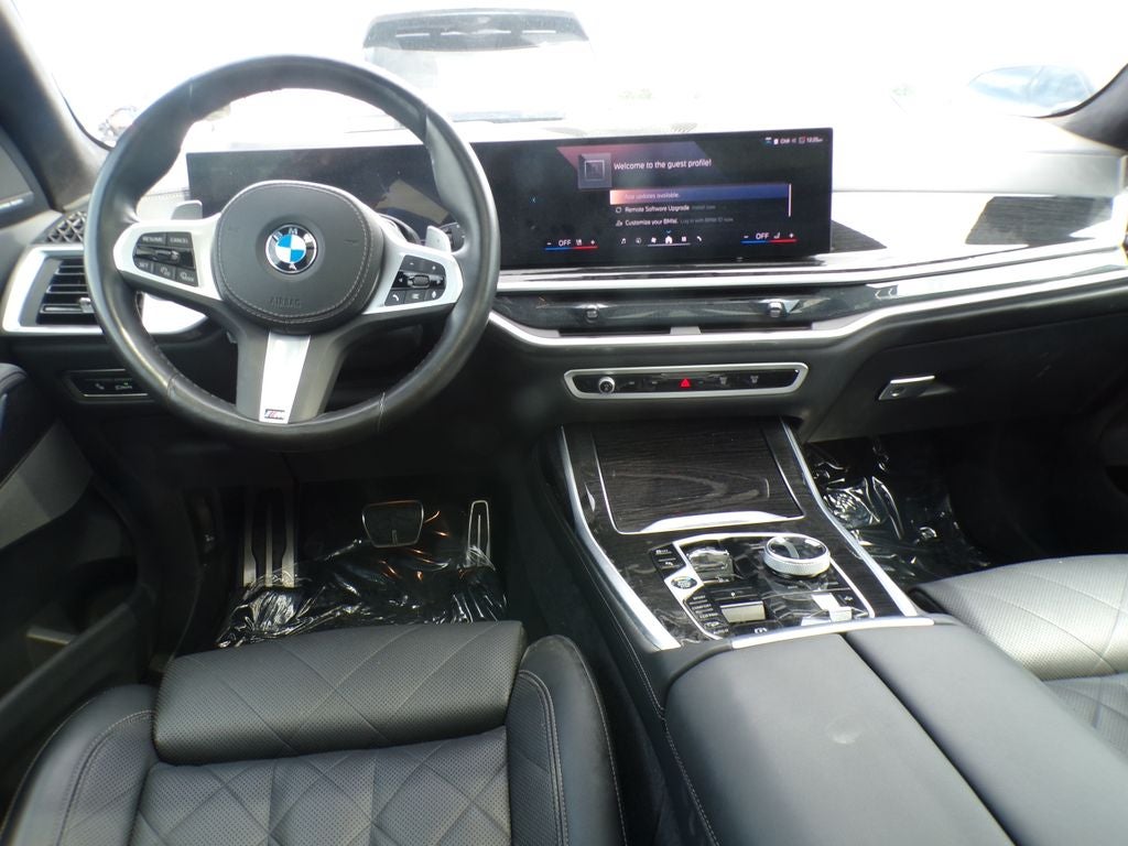 2024 BMW X7 xDrive40i
