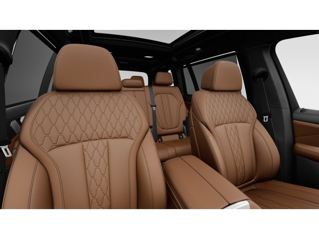 2027 BMW X7 M60i