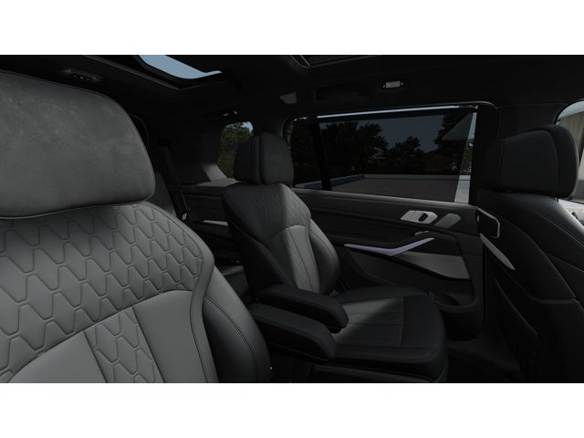 2027 BMW X7 M60i