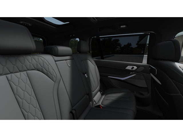 2027 BMW X7 M60i
