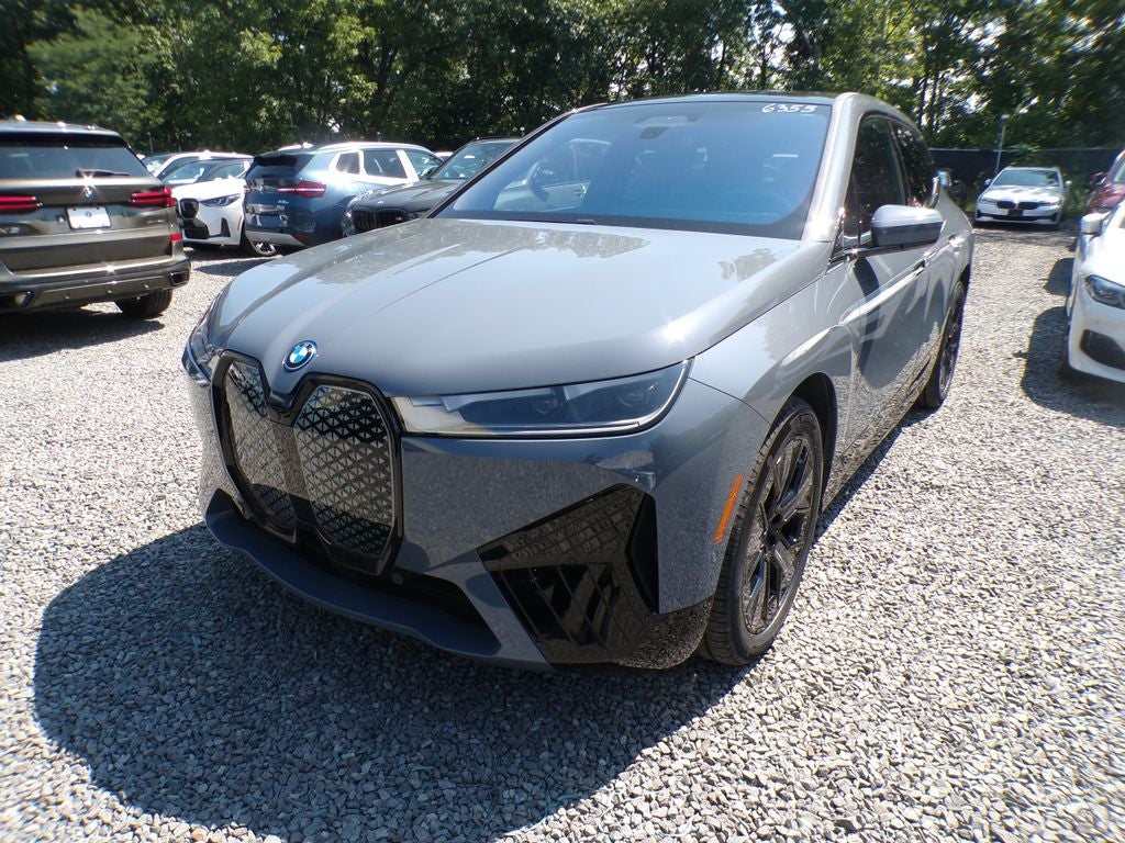 2024 BMW iX Base