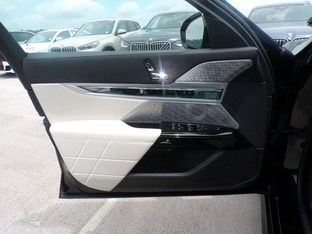 2023 BMW 760i 760i xDrive