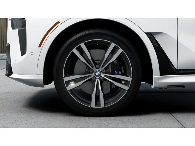 2027 BMW X7 Base
