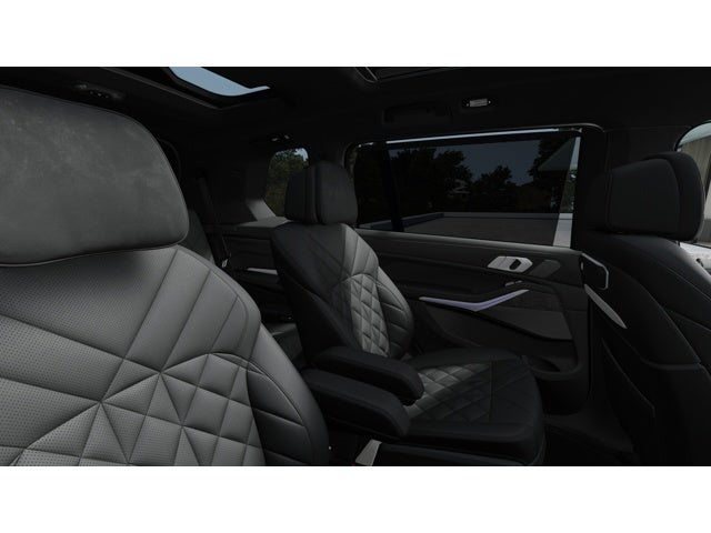 2027 BMW X7 Base