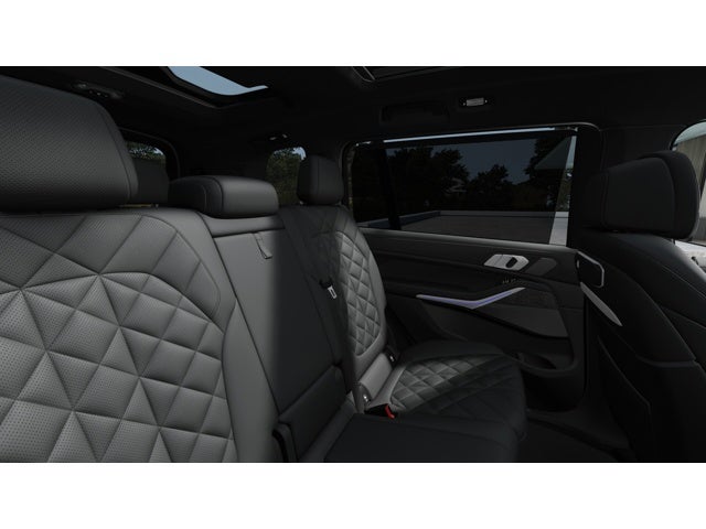 2027 BMW X7 Base
