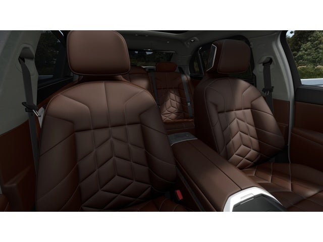 2027 BMW 740i Base