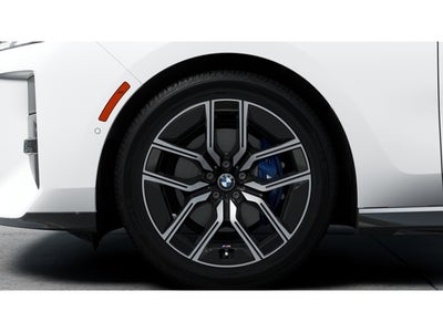 2027 BMW 740i Base