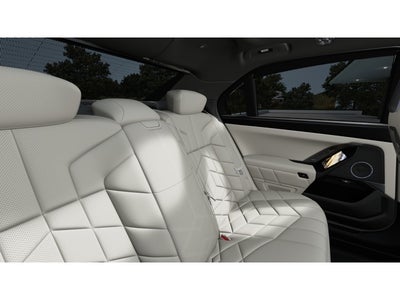 2027 BMW 740i Base
