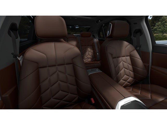 2027 BMW 740i Base