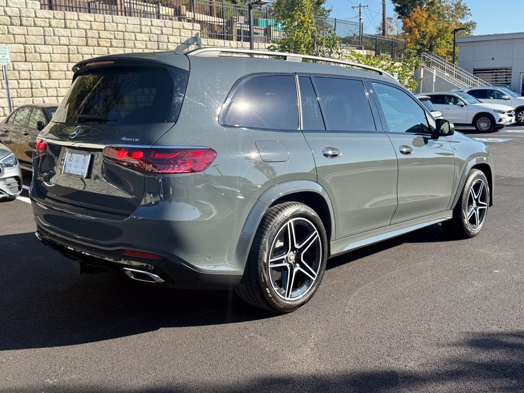 2026 Mercedes-Benz GLS 450 4MATIC®