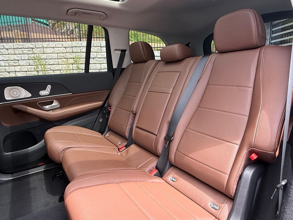 2025 Mercedes-Benz GLS 450 4MATIC®