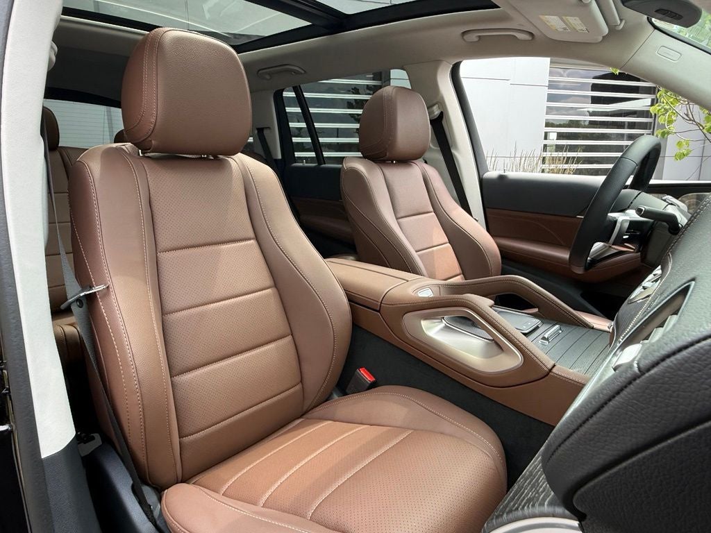 2025 Mercedes-Benz GLS 450 4MATIC®