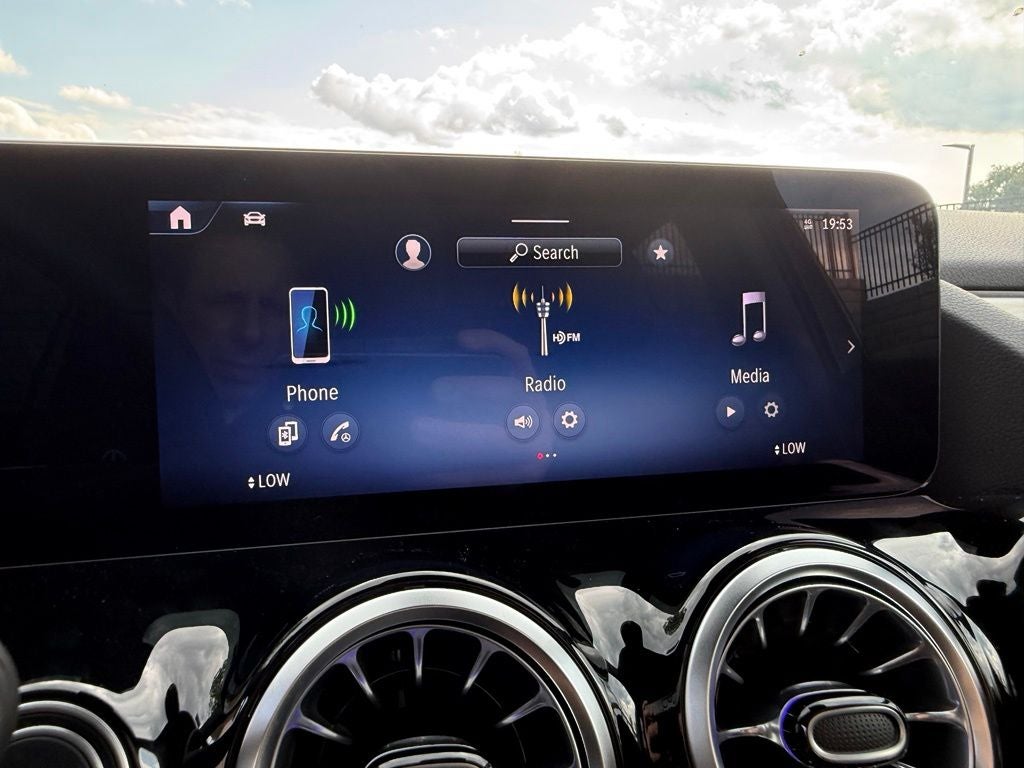 2026 Mercedes-Benz GLA 250 4MATIC®