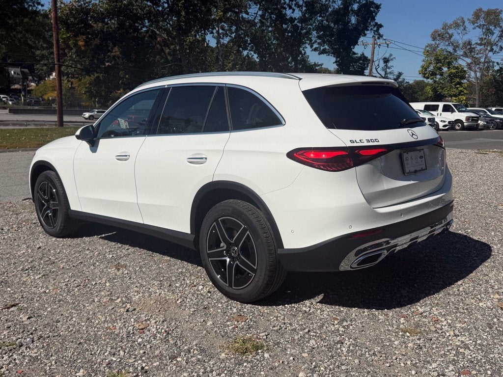 2027 Mercedes-Benz GLC 300 4MATIC®