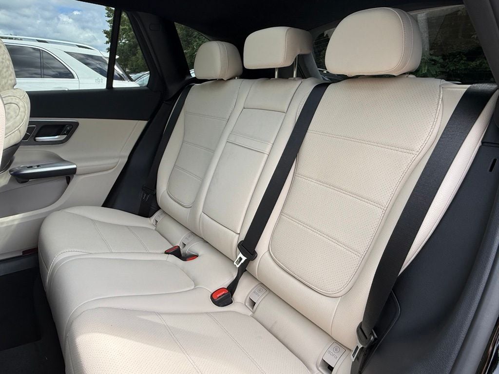 2027 Mercedes-Benz GLC 300 4MATIC®