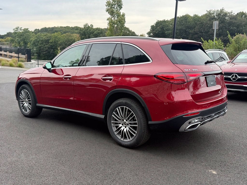 2027 Mercedes-Benz GLC 300 4MATIC®