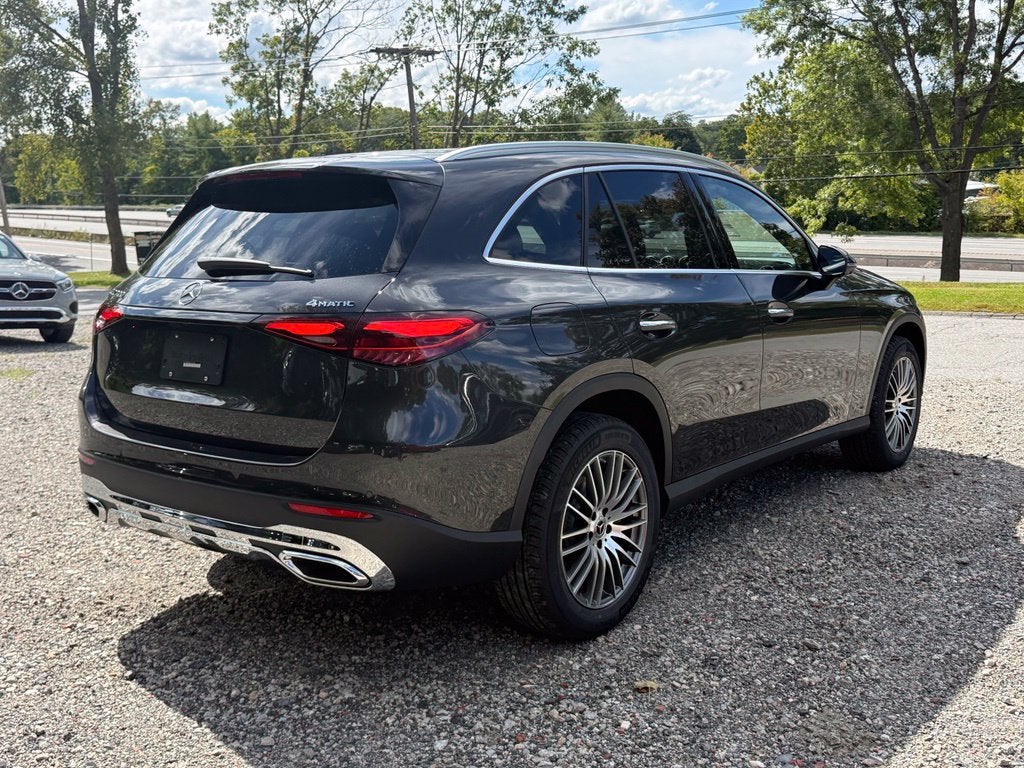 2027 Mercedes-Benz GLC 300 4MATIC®
