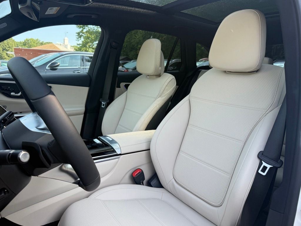 2027 Mercedes-Benz GLC 300 4MATIC® 4MATIC®