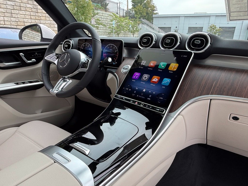 2027 Mercedes-Benz GLC GLC 300