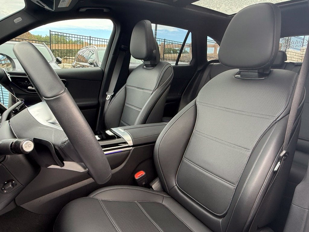 2026 Mercedes-Benz GLC 300 4MATIC® 4MATIC®