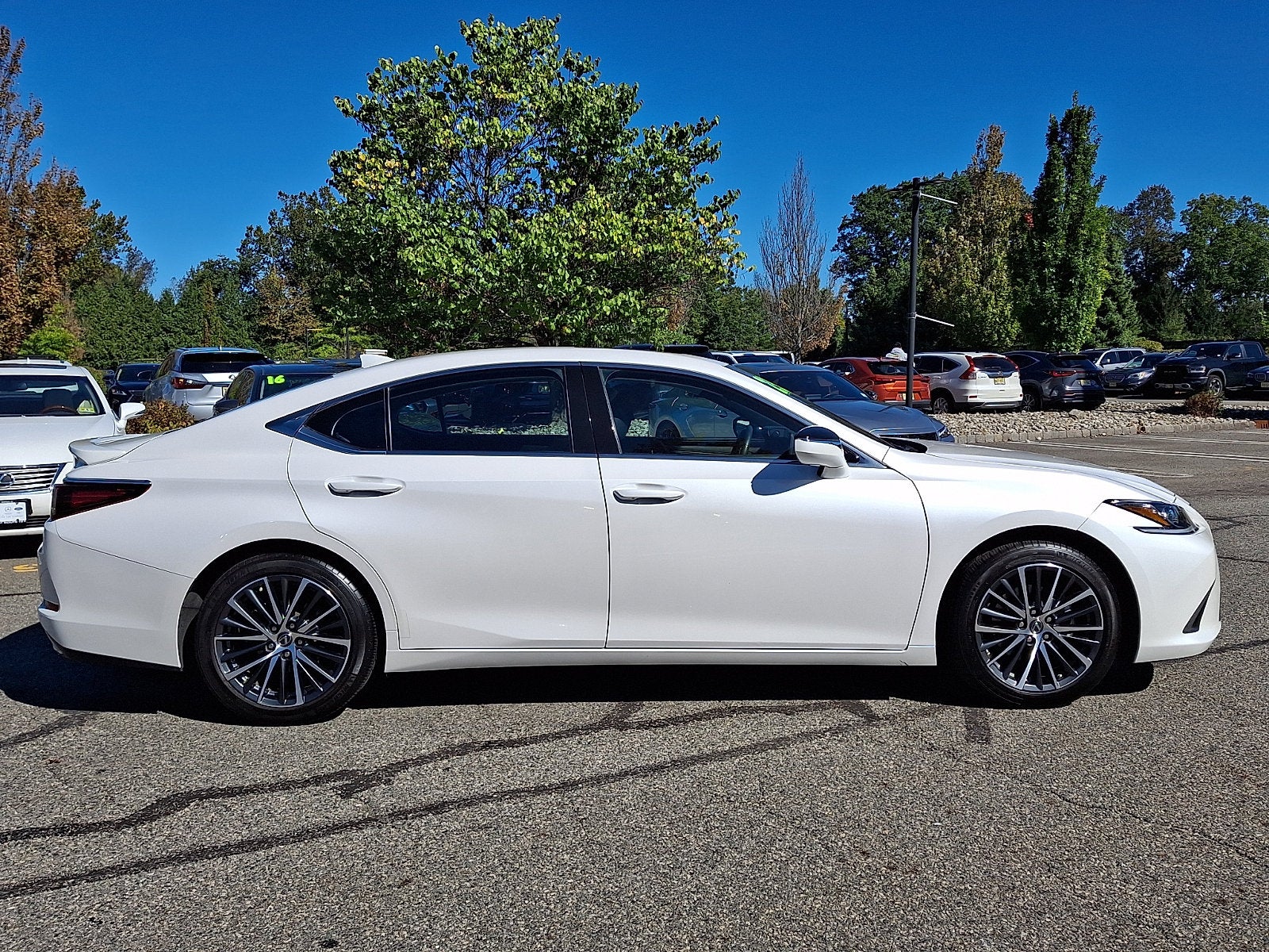 2023 Lexus ES 350