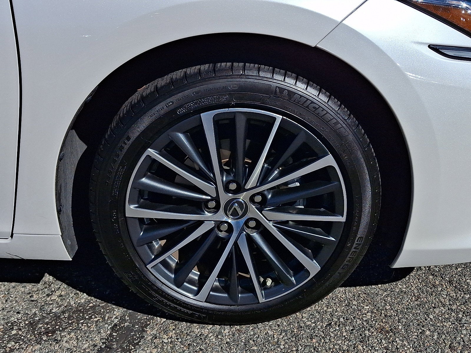 2023 Lexus ES 350
